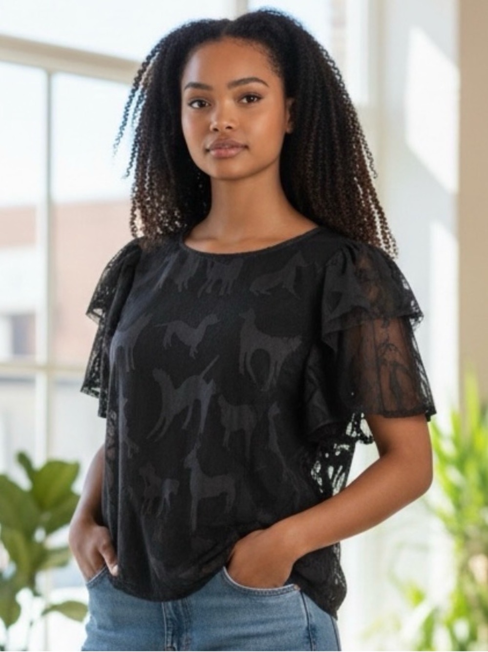 🫶🏻 Eva Franco Anthropologie “Sheer” Lace “Dog” Print Flutter Sleeve Top